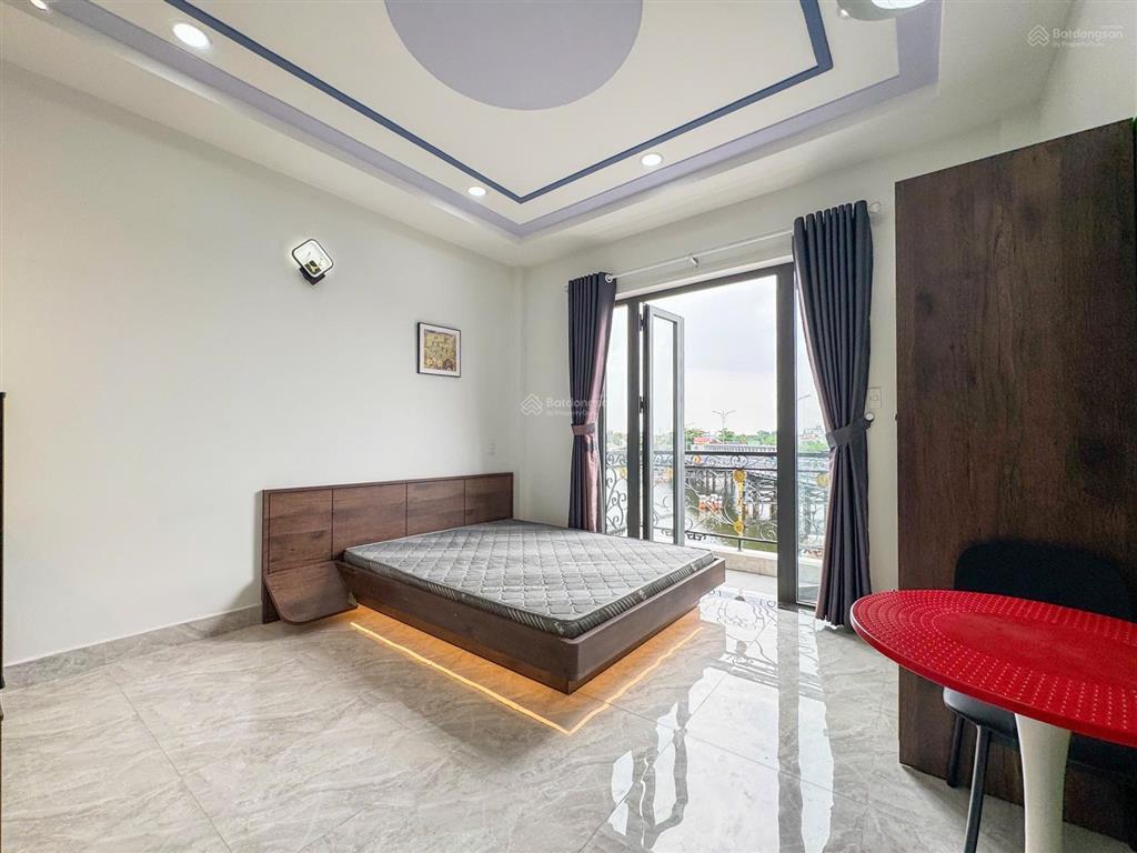 Studio ban công  cửa sổ full nội thất ngay dương quảng hàm  gần đh văn lang cs3, iuh