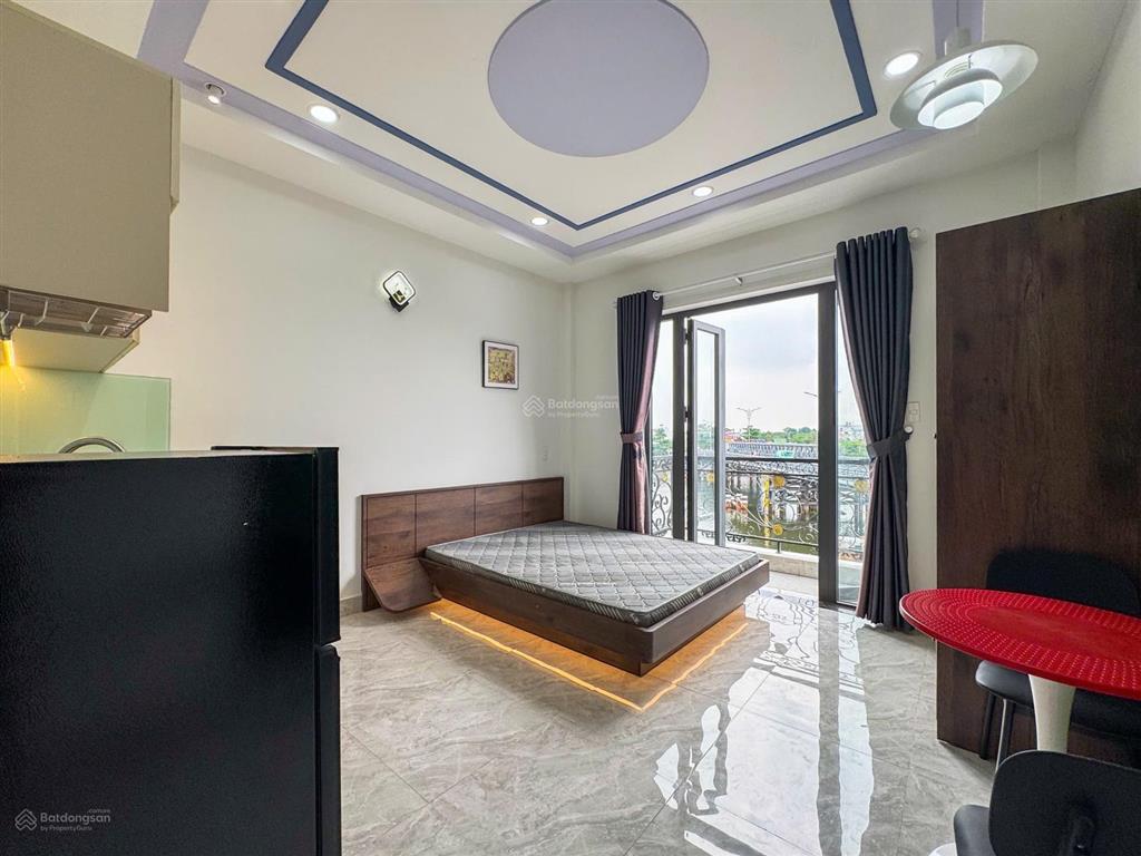 Studio ban công  cửa sổ full nội thất ngay dương quảng hàm  gần đh văn lang cs3, iuh