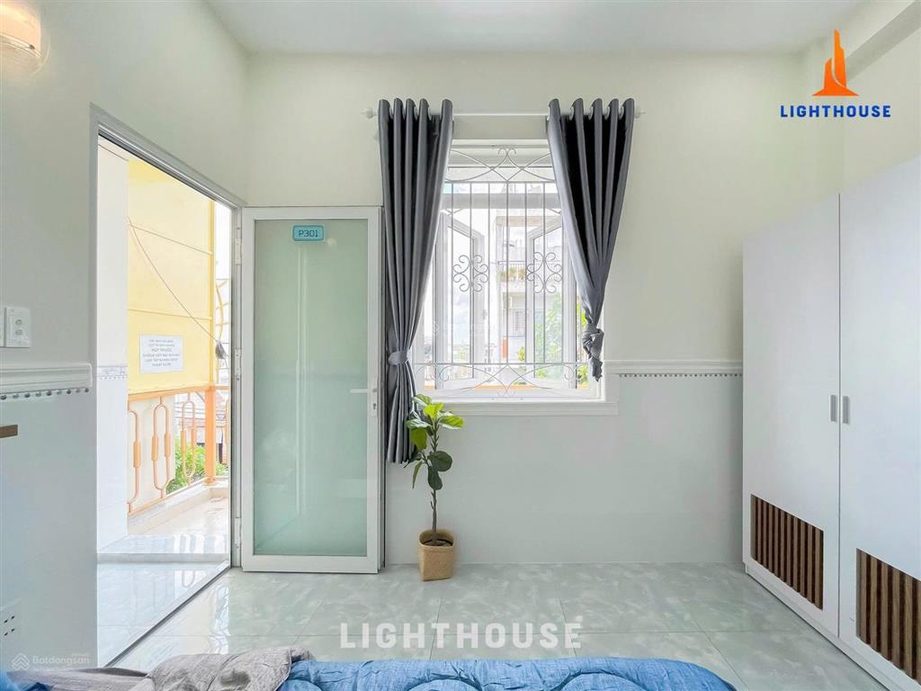 Studio full nội thất, thang máy ngay bùi quang là  phạm văn bạch  gần sân golf tân sơn