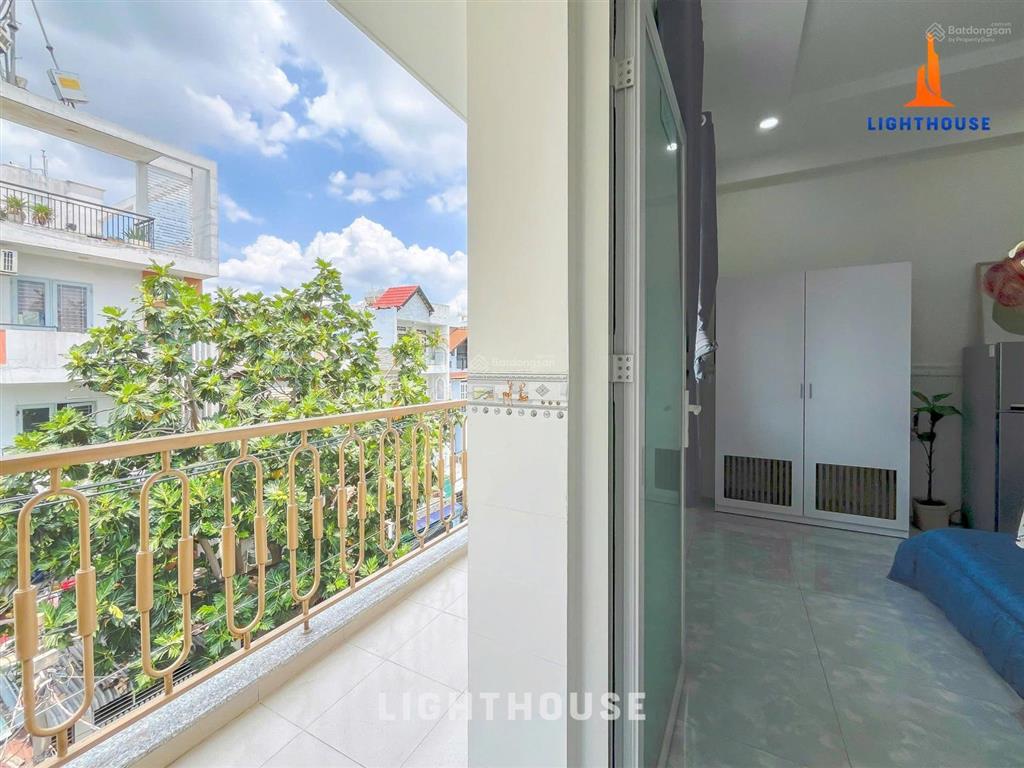 Studio full nội thất, thang máy ngay bùi quang là  phạm văn bạch  gần sân golf tân sơn