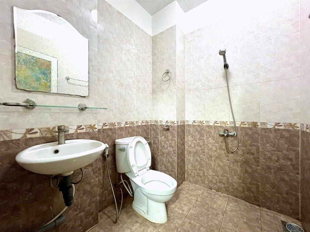 Căn hộ 2 phòng ngủ  full nội thất ngay nguyễn thái sơn  gần vòng xoay nguyễn kiệm