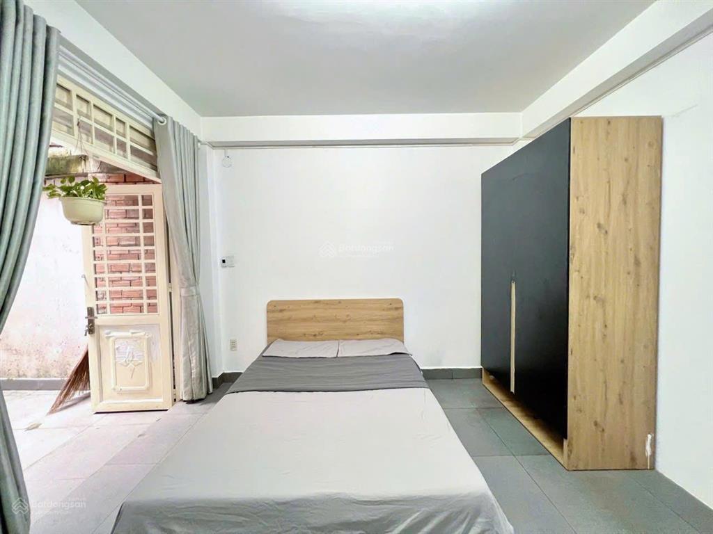 Căn hộ 2 phòng ngủ  full nội thất ngay nguyễn thái sơn  gần vòng xoay nguyễn kiệm