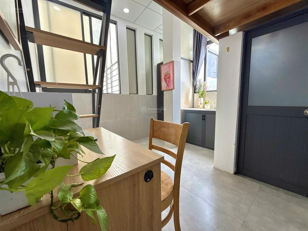 Duplex cửa sổ trời  full nội thất ngay dương quảng hàm  sát công viên văn hoá gò vấp
