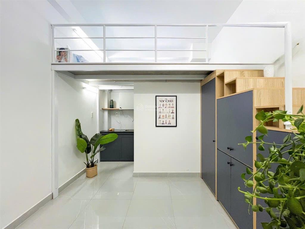Duplex full nội thất, thang máy  cửa sổ ngay dương quảng hàm  gần iuh, vlu
