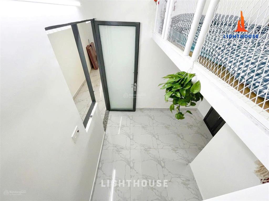 Duplex full nội thất, thang máy ngay nguyễn kiệm  gần đh gia định, tài chính marketing