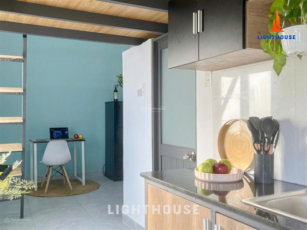 Chính chủ cho thuê căn hộ gác  full nội thất  cửa sổ thoáng ngay quang trung