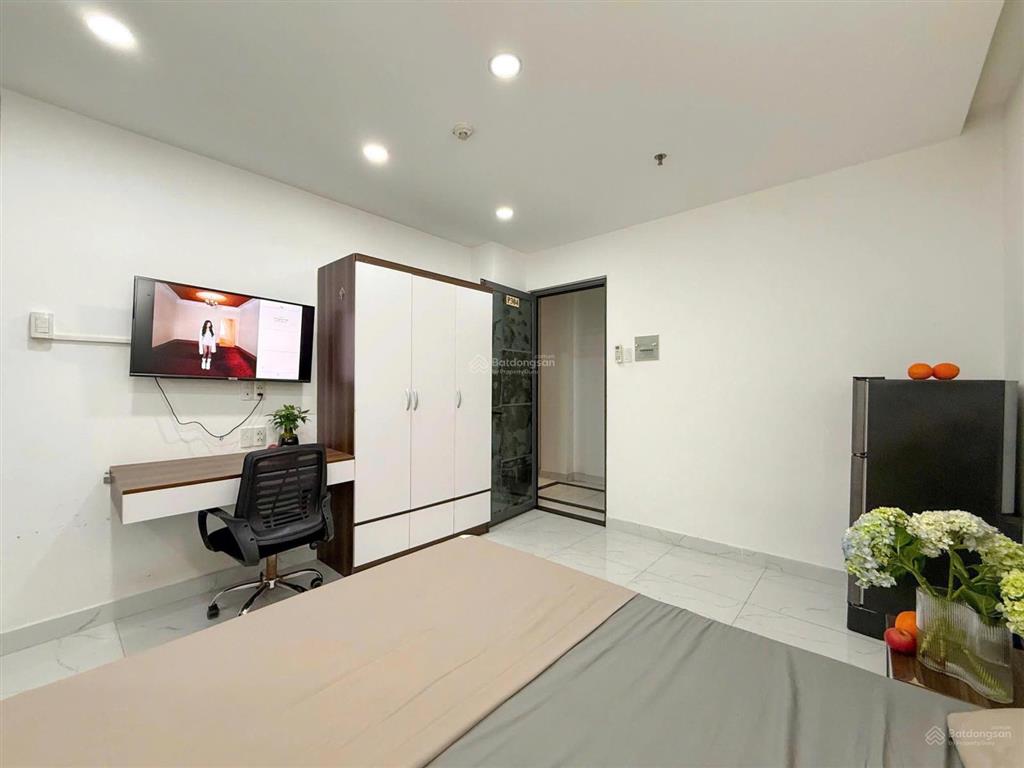Chính chủ cho thuê studio full nội thất ngay bùi hữu nghĩa  gần chợ bà chiểu