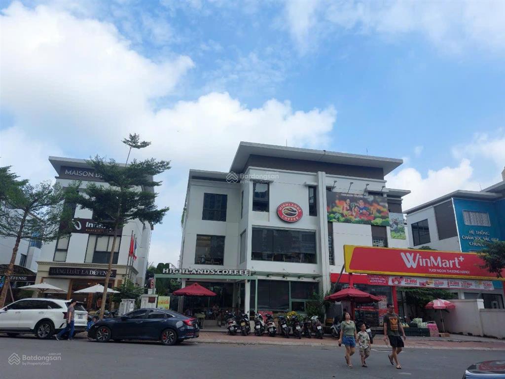 Bán lk hoàng thành villa nhỉnh 400tr/m. 136m mt7m 5 tầng. điểm rơi" giá tốt nhất thị trường