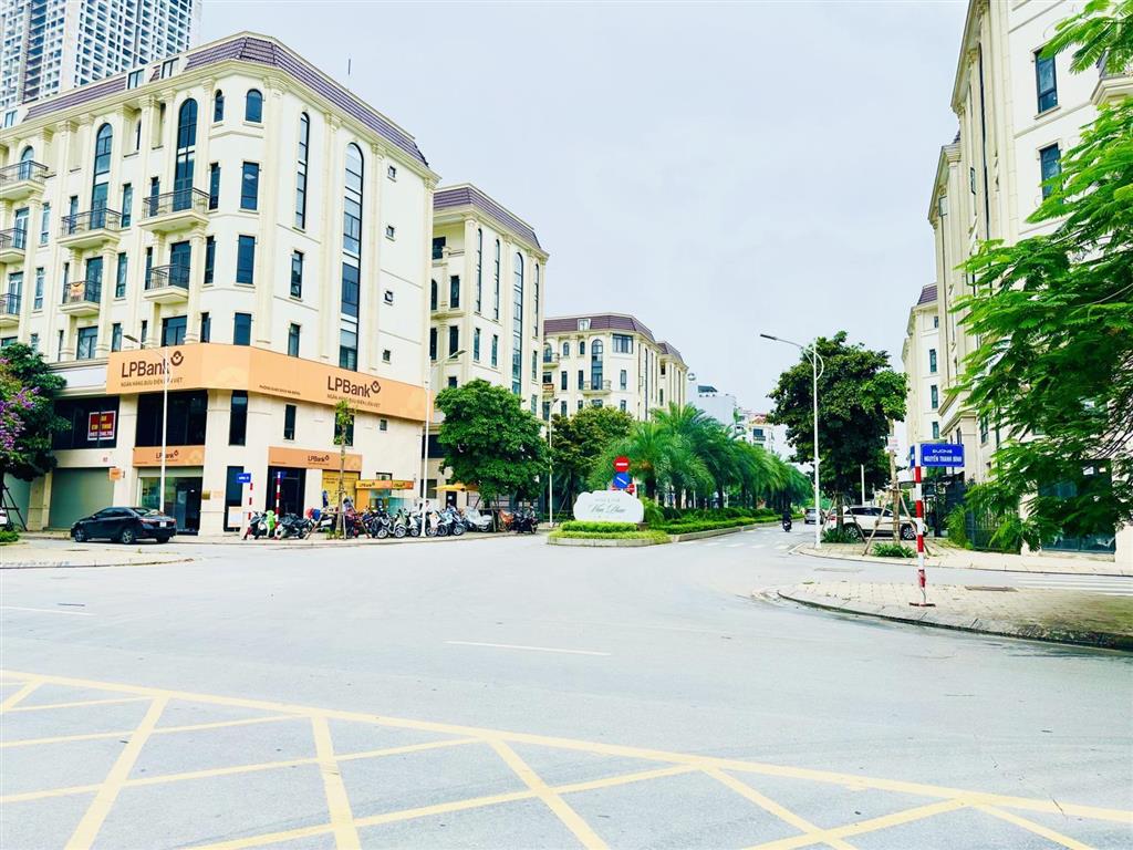Cho thuê căn shop himlam vạn phúc  gần mặt đường tố hữu. 540m² sàn 6 tầng có thang máy. tk theo yc