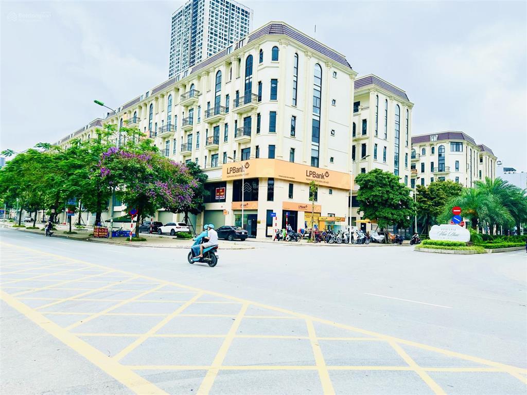 Cho thuê căn shop himlam vạn phúc  gần mặt đường tố hữu. 540m² sàn 6 tầng có thang máy. tk theo yc