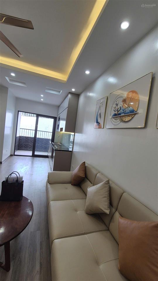 Chính chủ bán căn góc 70m 2pn 2vs nội thất full đồ sổ đỏ sẵn két giá 3,9 tỷ tại tòa ct4 kđt xa la