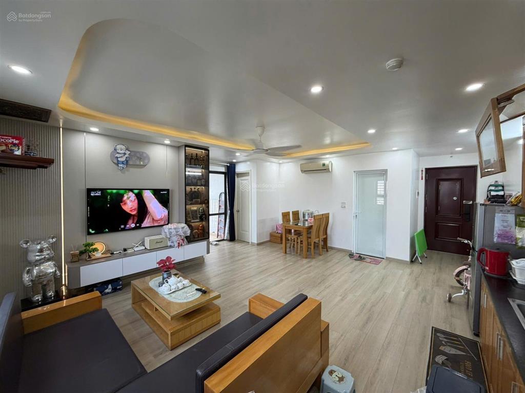 Bán căn hộ tại 19t lucky house kiến hưng, 3,25 tỷ, 70m2, 2pn, 2wc sổ đỏ cất két giao dịch ngay
