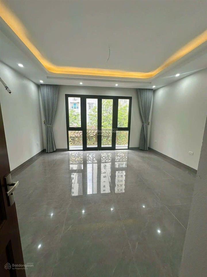 Cho thuê lk đại thanh sàn tầng 3 70m2 cho thuê làm văn phòng, giá thuê 7tr/tháng có thang máy