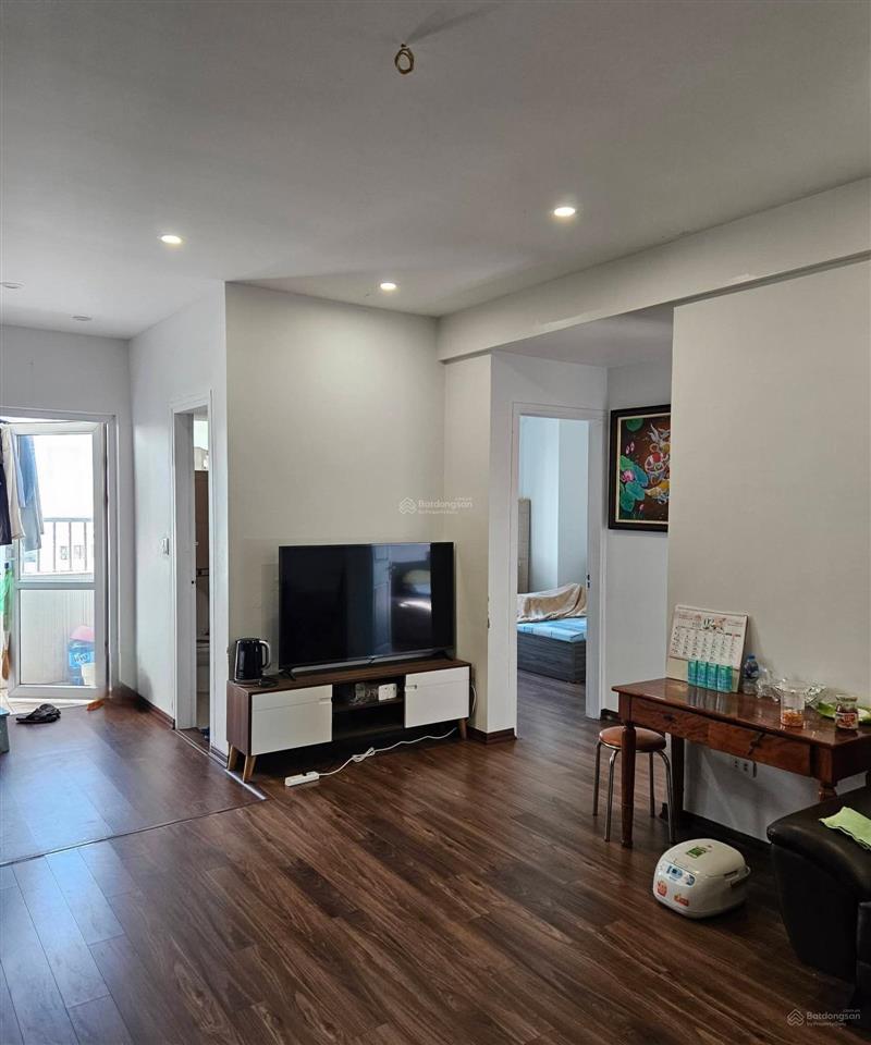 Cho thuê cc đẹp xuất sắc 2pn, 1wc, 90m2 vừa ở và làm văn phòng tại kđt mới xa la, 6,5 triệu vnd