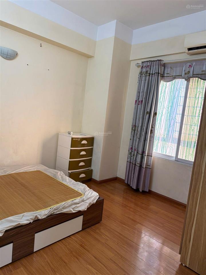 Cho thuê lâu dài căn góc 104m2 3pn 2vs nội thất đầy đủ tại tòa ct2 kđt xa la