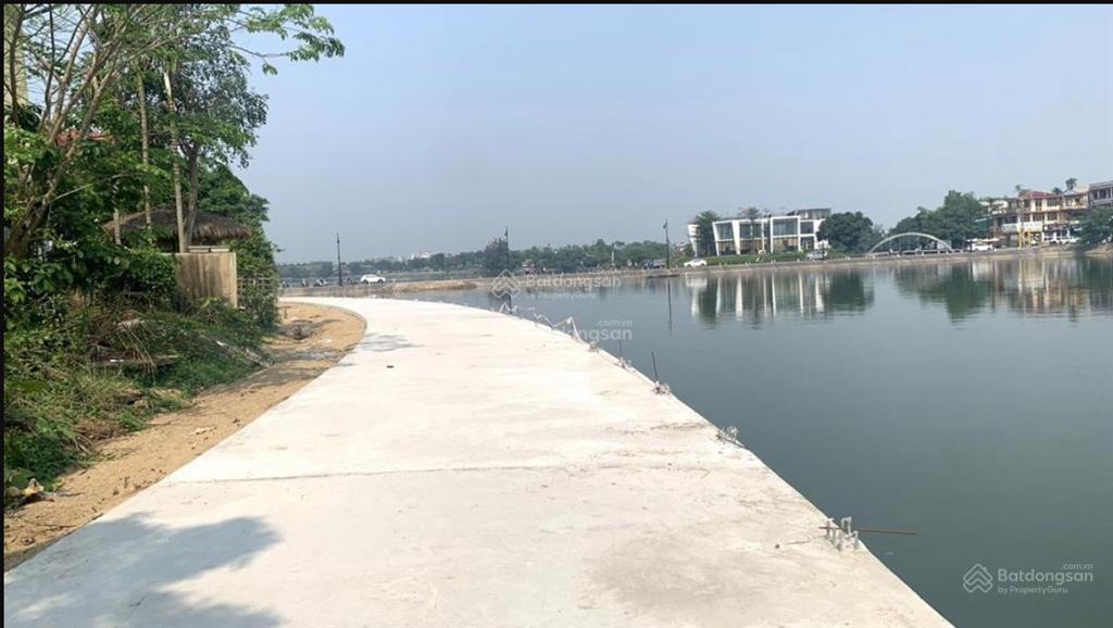 1 tỷ550, đất 2 mặt tiền, 1 mặt tiền sông, ngay trung tâm tp huế, cách cầu tràng tiền 3.8km