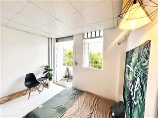 Studio ban công lớn  full nội thất mới keng  ngã tư ga q12