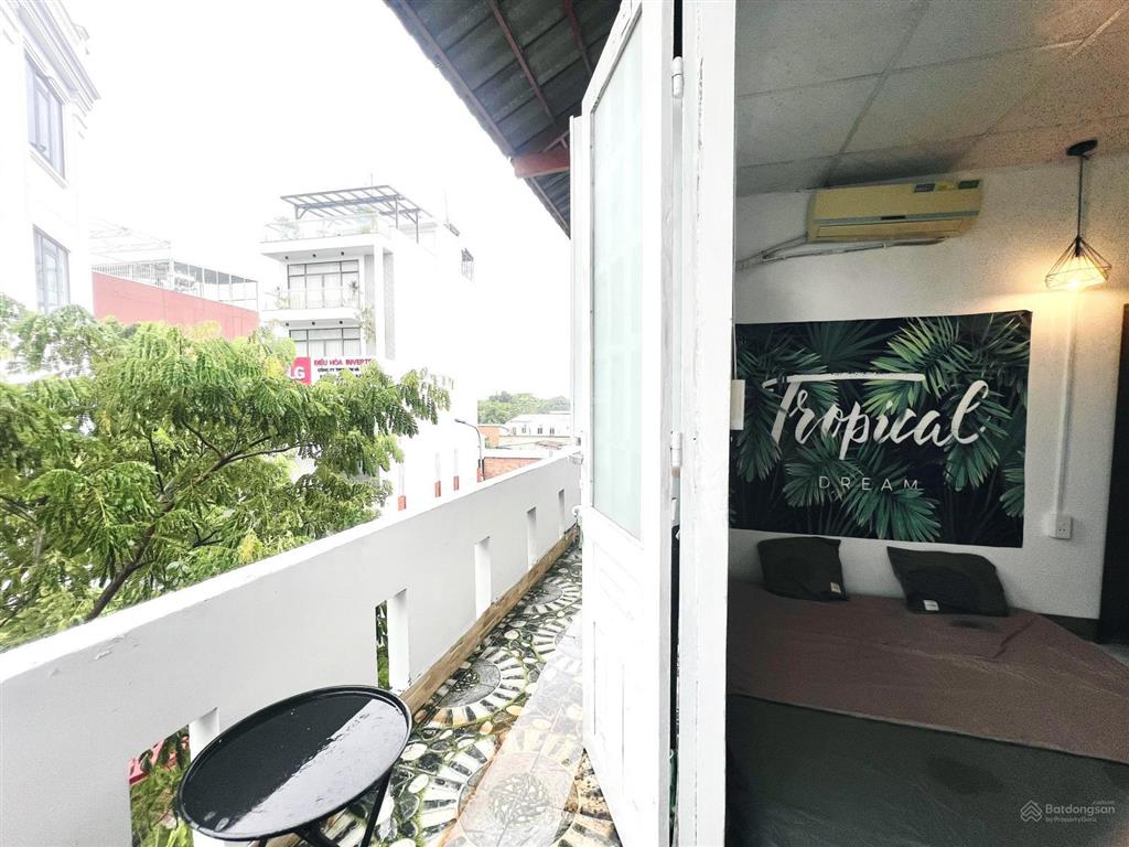 Studio ban công lớn  full nội thất mới keng  ngã tư ga q12