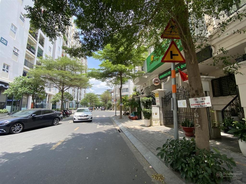 Giá 21, tỷ căn nhà phố cityland 5x20  có hầm. nhà hoàn thiện, có thang máy .