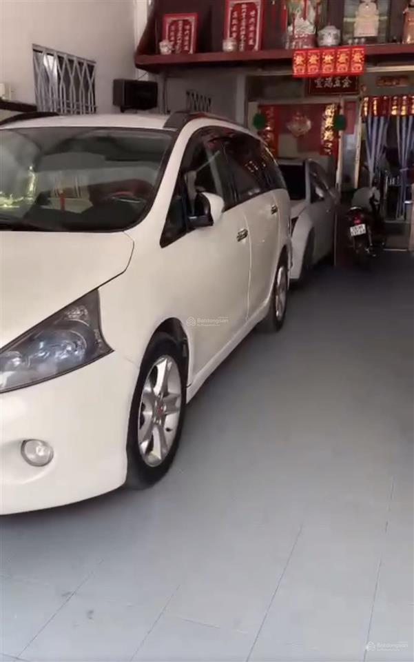 Nhà 5 tầng hẻm cạn, 5x14 đường nguyễn trãi p7 q5, lộ giới 4m, sẵn 10 phòng. xe hơi tới cửa .