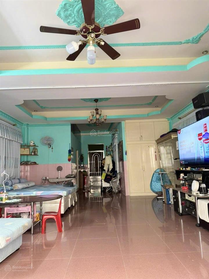 Nhà 5 tầng hẻm cạn, 5x14 đường nguyễn trãi p7 q5, lộ giới 4m, sẵn 10 phòng. xe hơi tới cửa .