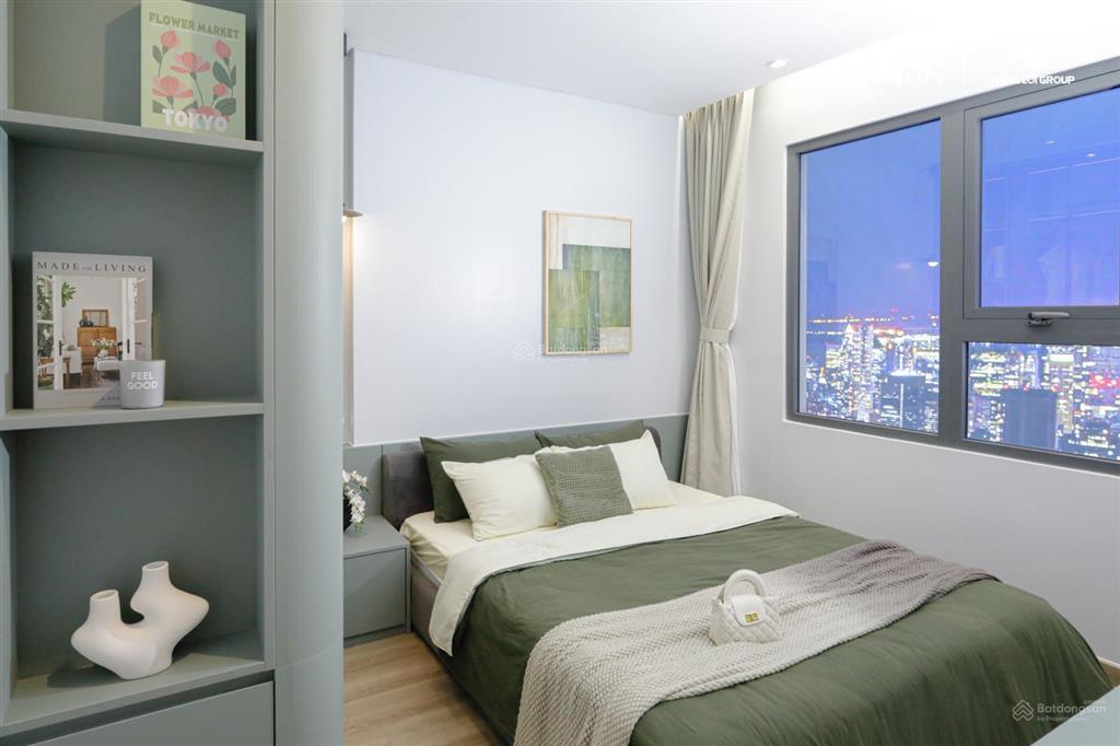 Bán shophouse trong dự án the win city  view hồ bơi olympic. hỗ trợ xe đưa đón xem dự án.  ngay