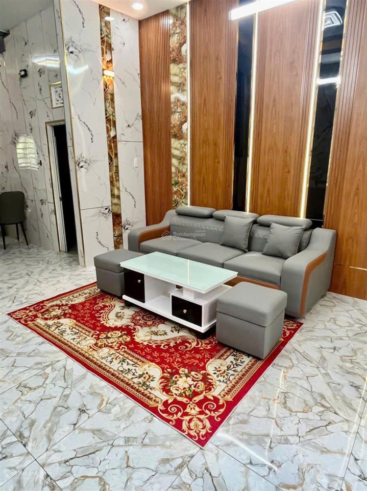 Bán nhà đẹp ở liền, sổ hồng riêng, 43m2, 1 trệt 1 lầu, 2pn 2wc, quốc lộ 50, long an