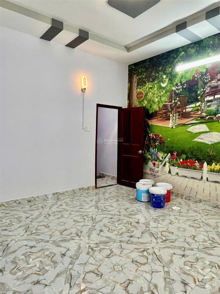 Bán nhà đẹp ở liền, sổ hồng riêng, 43m2, 1 trệt 1 lầu, 2pn 2wc, quốc lộ 50, long an