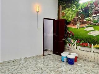 Bán nhà đẹp ở liền, sổ hồng riêng, 43m2, 1 trệt 1 lầu, 2pn 2wc, quốc lộ 50, long an