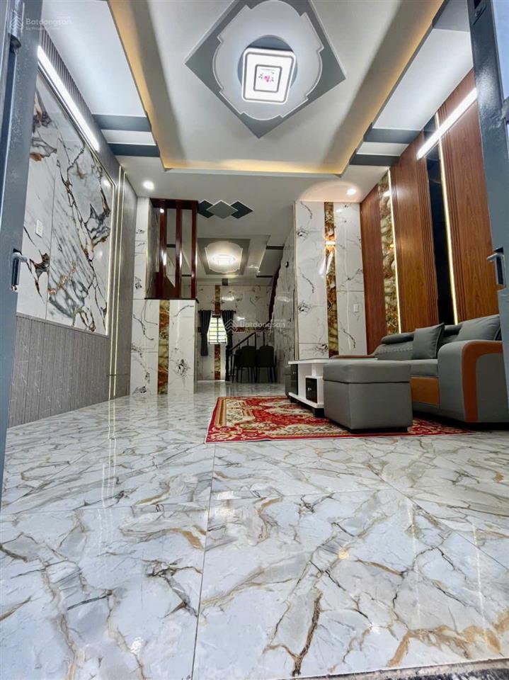 Bán nhà đẹp ở liền, sổ hồng riêng, 43m2, 1 trệt 1 lầu, 2pn 2wc, quốc lộ 50, long an