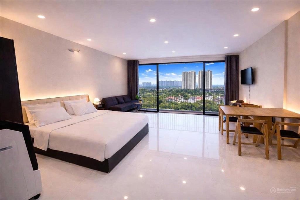 Bán căn hộ giá 2 tỷ 550 triệu ngay trung tâm quận 7  mt nguyễn văn linh đối diện rmit, scvivo city