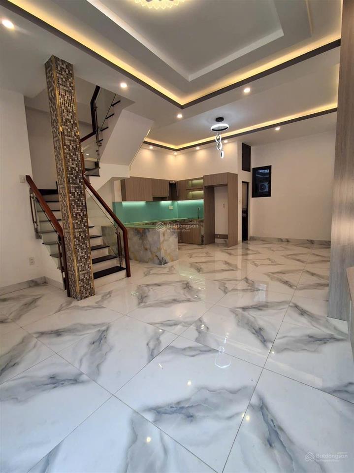 Bán nhà quận 8 đẹp ở ngay  gần quận 1  sổ hồng riêng  chỉ 6 tỷ 270 triệu.  0933 063 ***