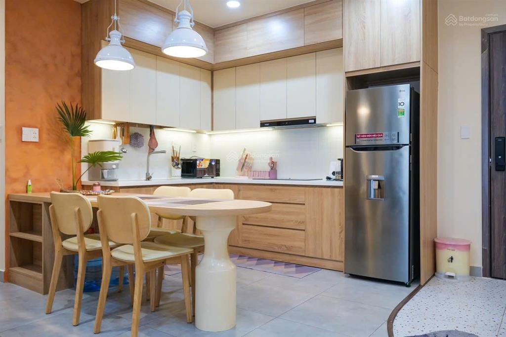 Bán căn hộ ở liền quận 7đối diện rmit  giá tốt 5,4 tỷ 80m2  2pn 2wc bao thuế phí  ms thy