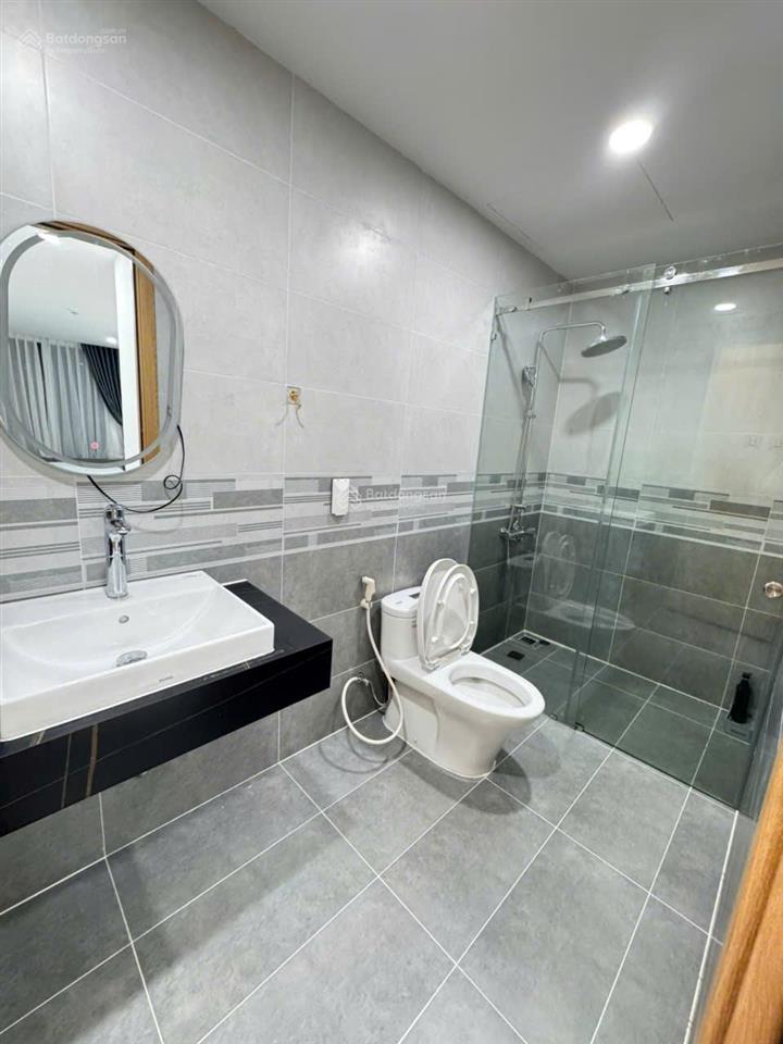 Hot! bán căn hộ 2pn 2wc 80m2 giá 5,2 tỷ  đối diện rmit, sc vivo city, liền kề phú mỹ hưng q7.