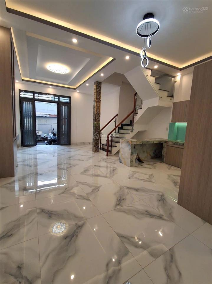 Bán nhà mạc vân p12, q8, 4pn master, 5wc  1 trệt 2 lầu, sh hoàn công đầy đủ. giá 6,27 tỷ