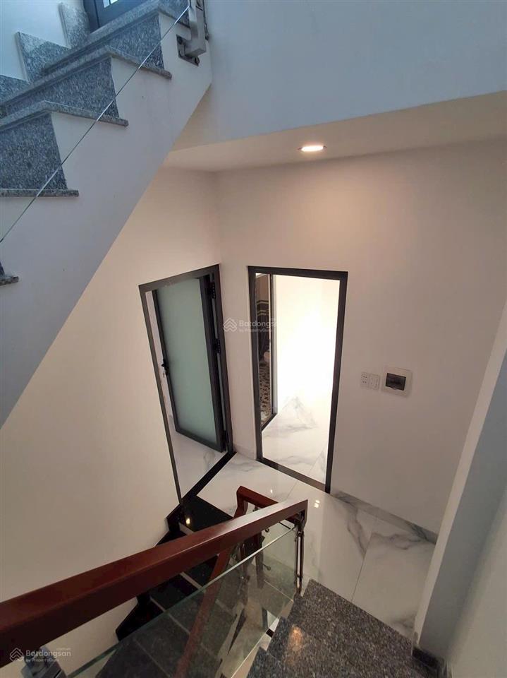 Bán nhà mạc vân p12, q8, 4pn master, 5wc  1 trệt 2 lầu, sh hoàn công đầy đủ. giá 6,27 tỷ