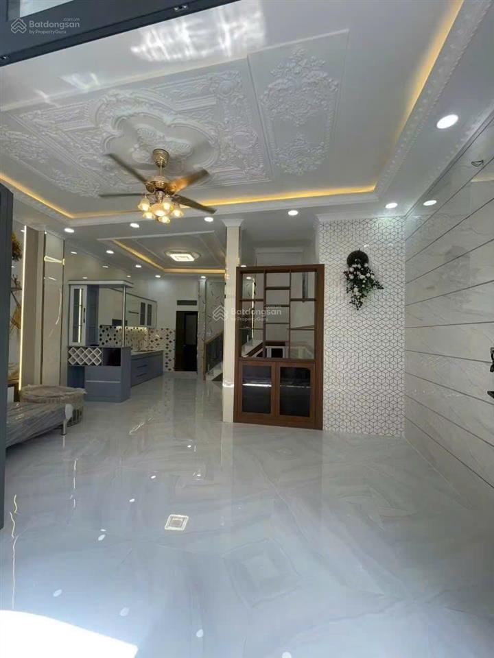 Nhà đẹp quận 6 hẻm ô tô tới nhà chỉ 4,86 tỷ
