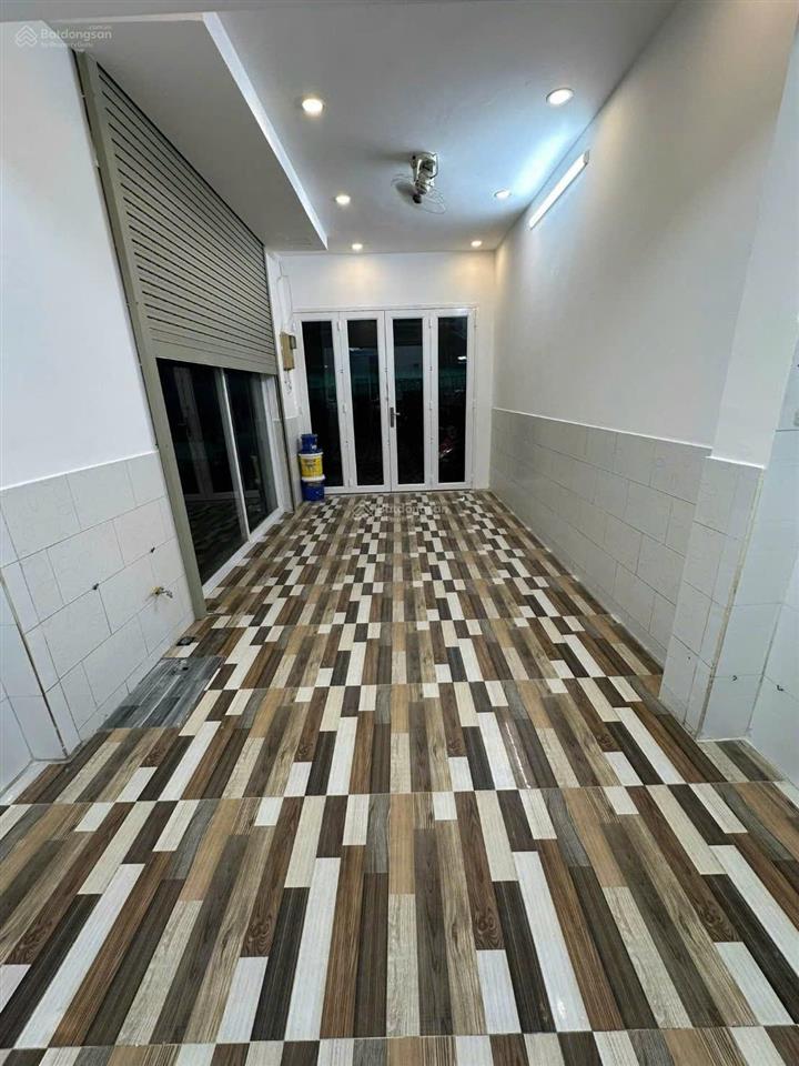 Bán nhà mt trần văn thành  phường chánh hưng, quận 8  giá 5 tỷ 390. dt 3m x 15m