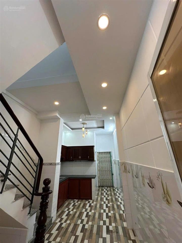 Bán nhà mt trần văn thành  phường chánh hưng, quận 8  giá 5 tỷ 390. dt 3m x 15m