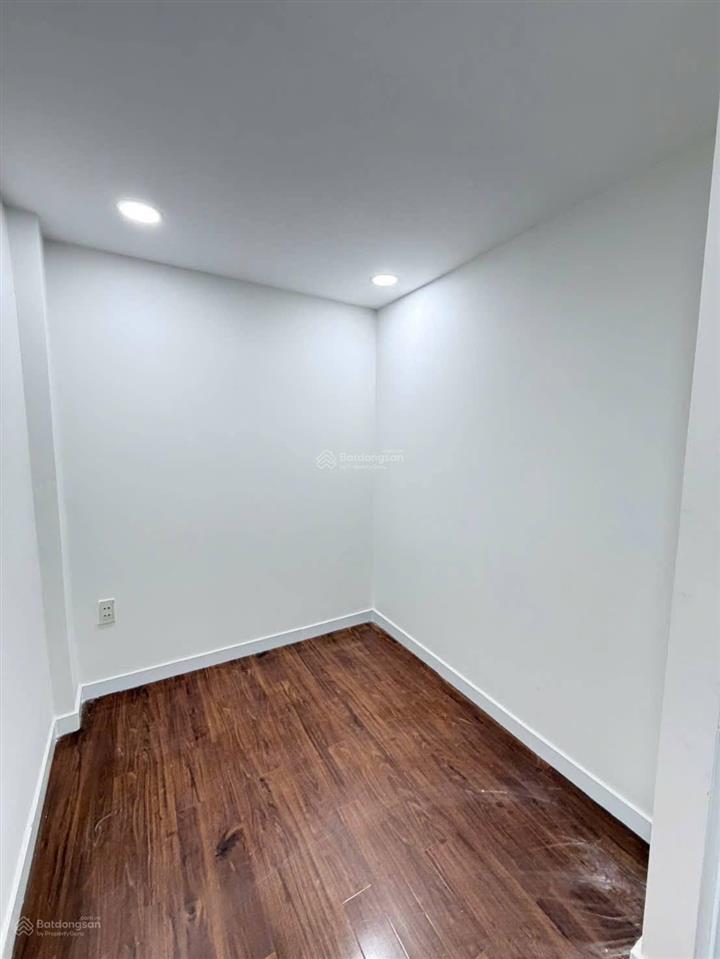 Bán nhà đẹp quận 8  shr  ở liền  đường chánh hưng  2pn 2wc giá 3 tỷ 380  ngay quận 1