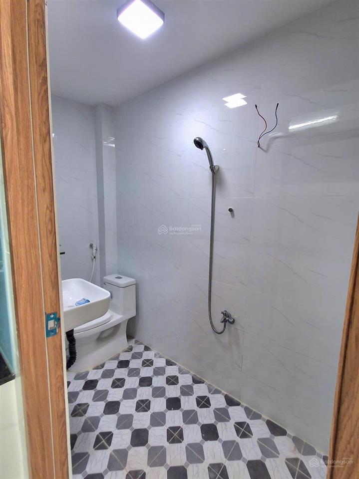 Nhà đẹp quận 8  mặt tiền ụ cây  p. chánh hưng  4pn 3wc  dt 3,8m x 9m  giá 5,38 tỷ.