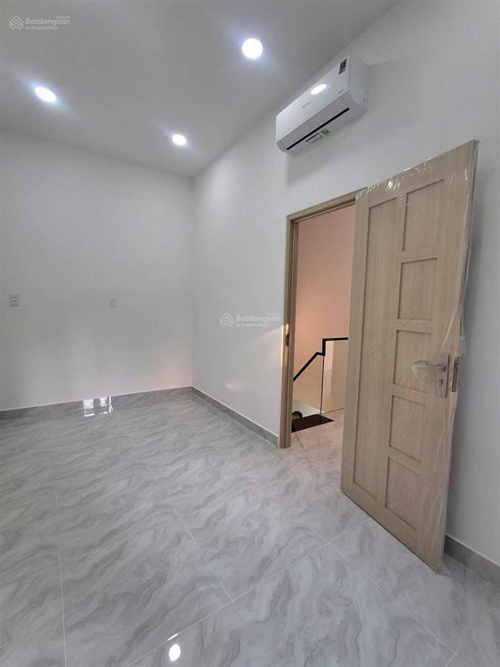 Nhà phô quận 8 đường hưng phú giá 4,48tỷ, 3pn 2wc dt 3,2m x 9m x 4,8m ngay quận 1,3,4,5...