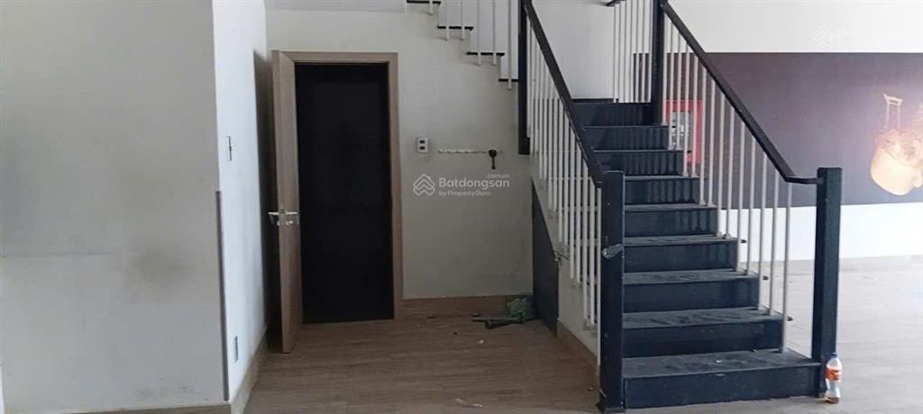 Cho thuê văn phòng vị trí ql13 đẹp, không gian rộng rãi