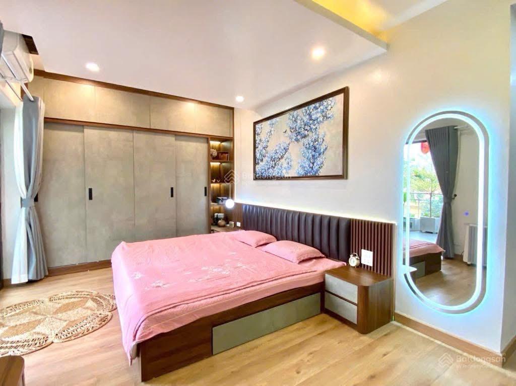 Cần bán căn 115,3m2 flc hausman giá 8,95 tỷ