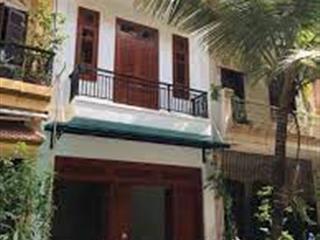 Bán nhà cạnh khu đô thị pháp vân ngõ 83 ngọc hồi dt 40m2, giá 6,3 tỷ,  0913 655 ***