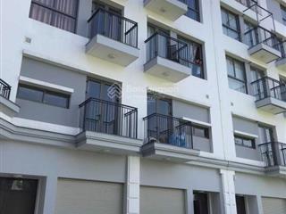 Cho thuê nhà liền kề louis hoàng mai 100 m2 thang máy, 5 tầng giá 40 triệu một tháng  0965 986 ***