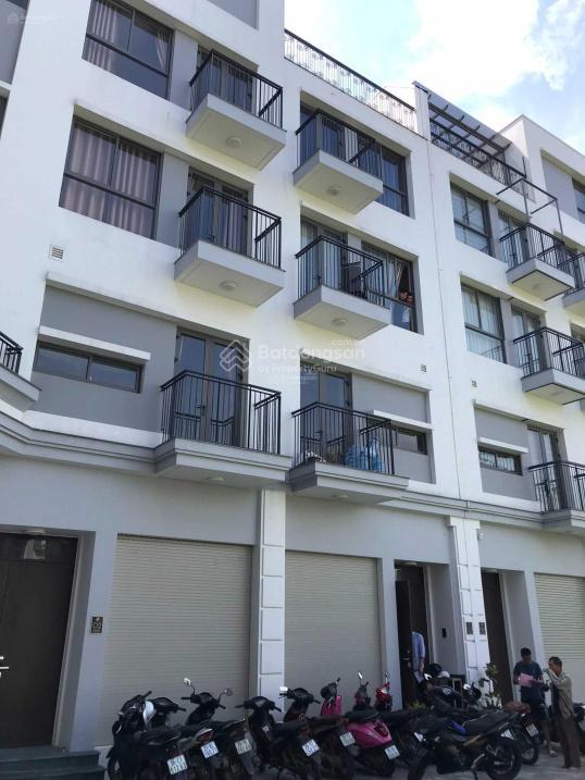 Cần bán gấp nhà tại khu đô thị louis hoàng mai 95 mét 5 tầng giá 28 tỷ  0962 982 ***