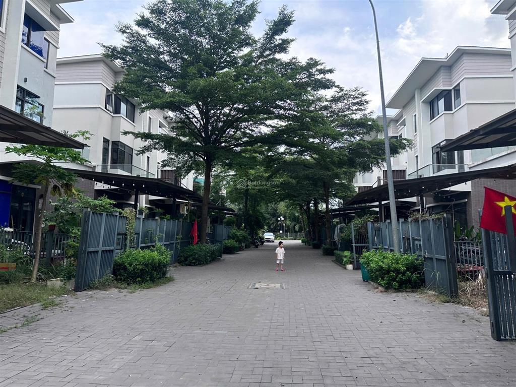Cần bán nhà phố đảo mizuki park, khu compound biệt lập, nhà hiện hữu, có sổ hồng sẵn