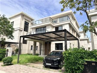 Bán bt ven sông the mizuki  sổ hồng  dt 350m2 giá 39 tỷ  0934 094 ***