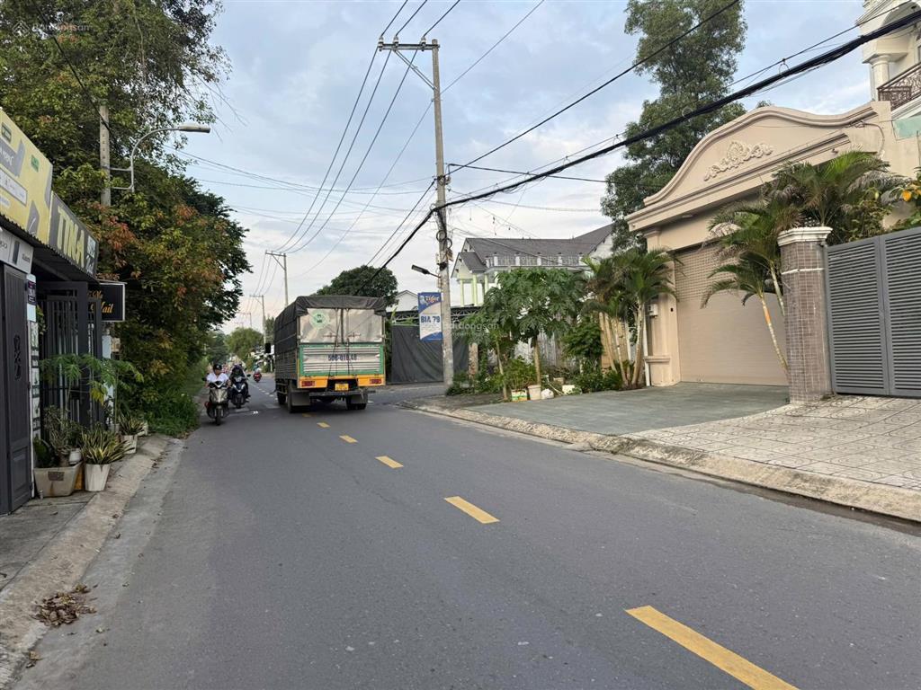 Lô mt tân hiệp 18. xã tân hiệp. hóc môn. cách lê lợi 200m. giá chỉ 5,35 tỷ